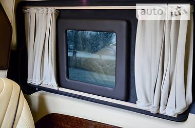 Минивэн Mercedes-Benz V-Class 2015 в 