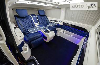 Мінівен Mercedes-Benz V-Class 2019 в 