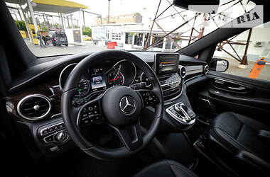 Мінівен Mercedes-Benz V-Class 2016 в Чернівцях