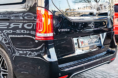 Минивэн Mercedes-Benz V-Class 2019 в 