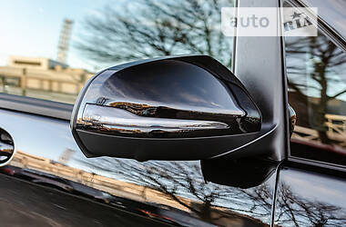 Минивэн Mercedes-Benz V-Class 2019 в 