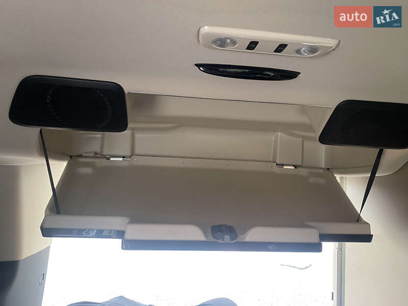 Мінівен Mercedes-Benz V-Class 2018 в Львові