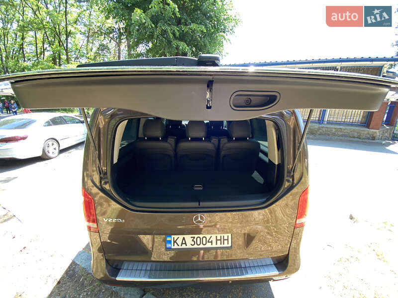 Мінівен Mercedes-Benz V-Class 2017 в Житомирі фото 12 Мінівен Mercedes-Benz V-Class 2017 в Житомирі