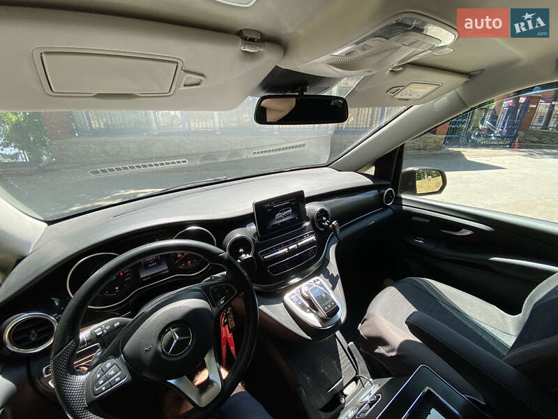 Мінівен Mercedes-Benz V-Class 2017 в Житомирі фото 31 Мінівен Mercedes-Benz V-Class 2017 в Житомирі