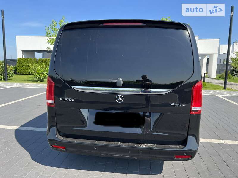 Мінівен Mercedes-Benz V-Class 2021 в Мукачевому