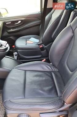 Минивэн Mercedes-Benz V-Class 2016 в 