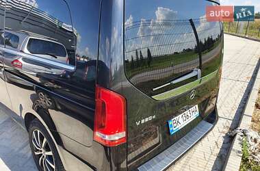 Минивэн Mercedes-Benz V-Class 2016 в 