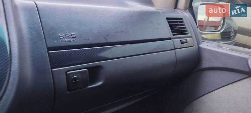 Минивэн Mercedes-Benz V-Class 2002 в Черновцах