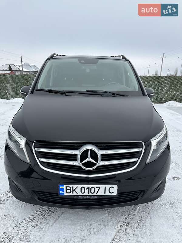 Минивэн Mercedes-Benz V-Class 2015 в Вараше фото 4 Минивэн Mercedes-Benz V-Class 2015 в Вараше