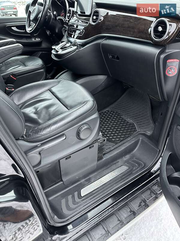 Минивэн Mercedes-Benz V-Class 2015 в Вараше фото 46 Минивэн Mercedes-Benz V-Class 2015 в Вараше