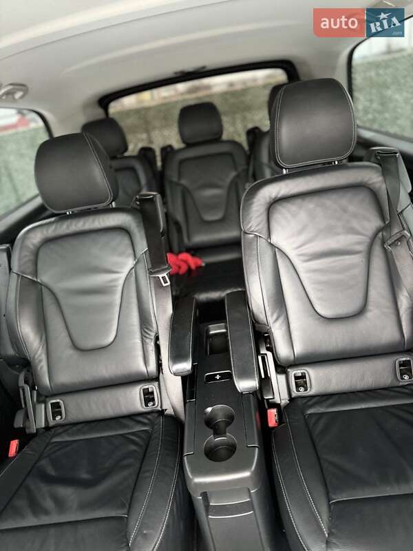 Минивэн Mercedes-Benz V-Class 2015 в Вараше фото 52 Минивэн Mercedes-Benz V-Class 2015 в Вараше