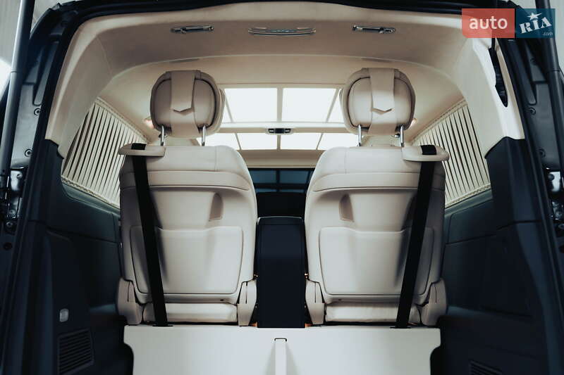 Минивэн Mercedes-Benz V-Class 2023 в Киеве