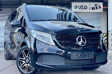 Минивэн Mercedes-Benz V-Class 2021 в Киеве