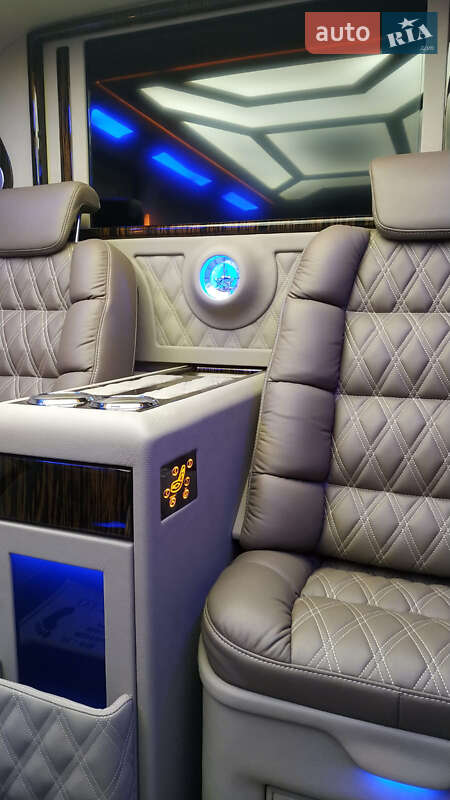 Минивэн Mercedes-Benz V-Class 2018 в Черновцах