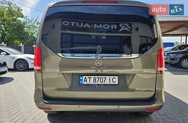 Минивэн Mercedes-Benz V-Class 2015 в 