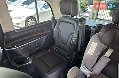 Минивэн Mercedes-Benz V-Class 2015 в 