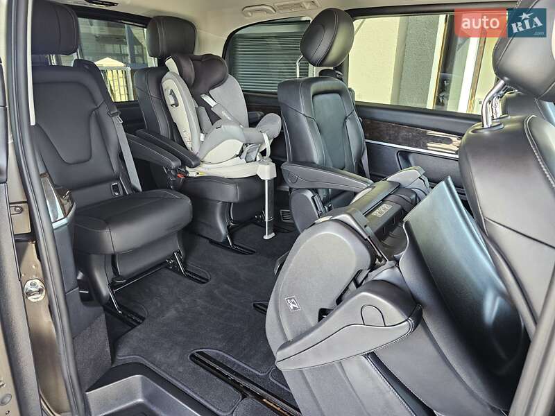 Минивэн Mercedes-Benz V-Class 2015 в Коломые