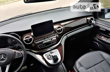 Минивэн Mercedes-Benz V-Class 2015 в 