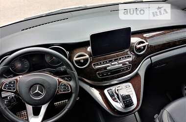 Минивэн Mercedes-Benz V-Class 2015 в 
