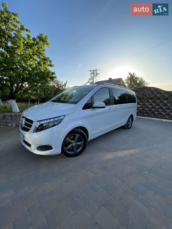 Минивэн Mercedes-Benz V-Class 2015 в Ровно