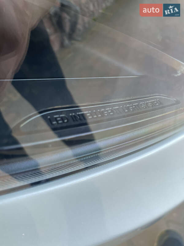 Минивэн Mercedes-Benz V-Class 2015 в Ровно