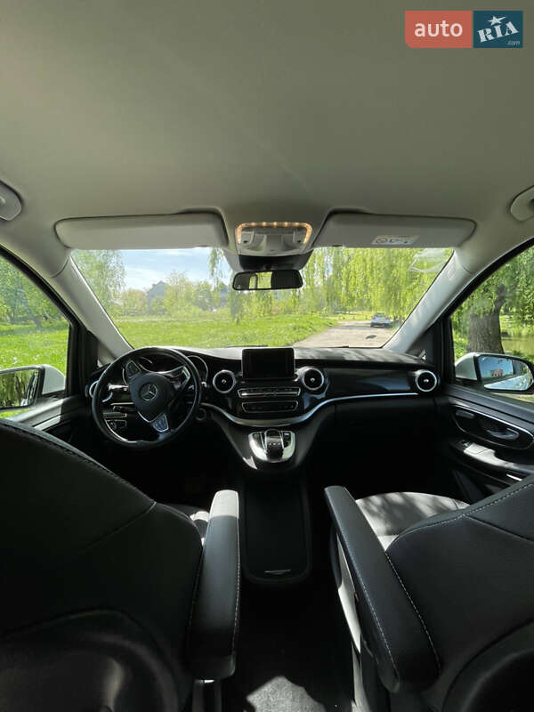 Минивэн Mercedes-Benz V-Class 2015 в Ровно