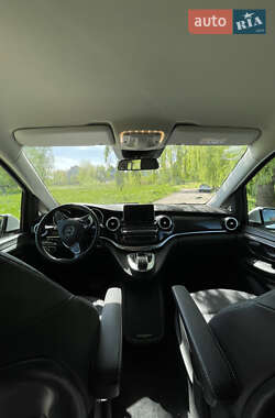 Минивэн Mercedes-Benz V-Class 2015 в 