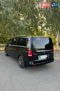 Минивэн Mercedes-Benz V-Class 2017 в 