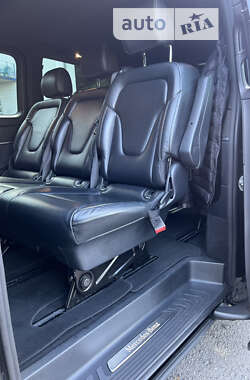 Минивэн Mercedes-Benz V-Class 2017 в 