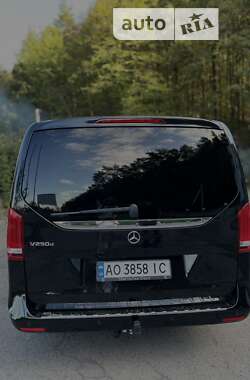 Минивэн Mercedes-Benz V-Class 2017 в 