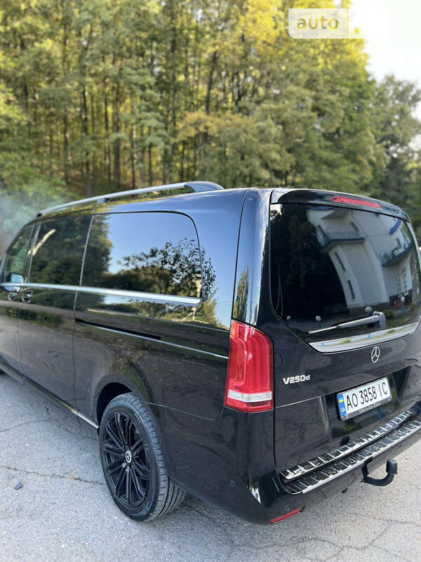 Минивэн Mercedes-Benz V-Class 2017 в Мукачево