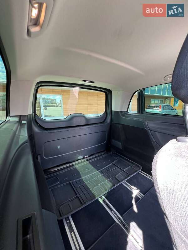 Минивэн Mercedes-Benz V-Class 2021 в Киеве