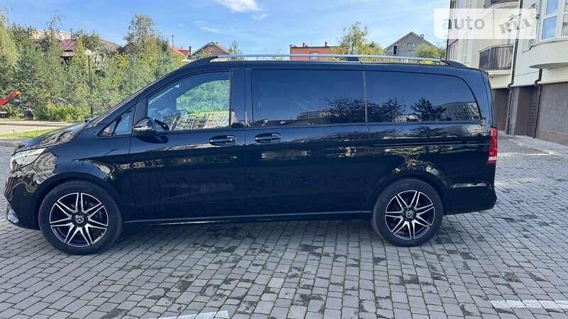 Мінівен Mercedes-Benz V-Class 2023 в Івано-Франківську