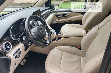 Минивэн Mercedes-Benz V-Class 2017 в 