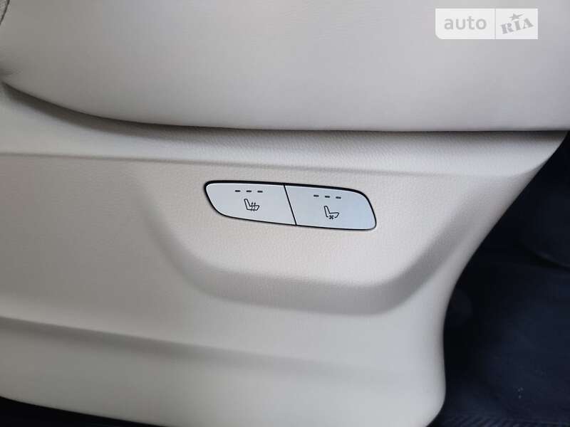 Минивэн Mercedes-Benz V-Class 2017 в Киеве