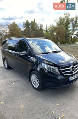 Мінівен Mercedes-Benz V-Class 2016 в 