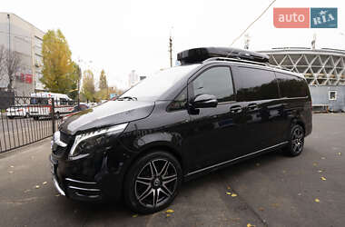 Минивэн Mercedes-Benz V-Class 2023 в Киеве