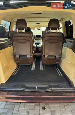 Минивэн Mercedes-Benz V-Class 2023 в 