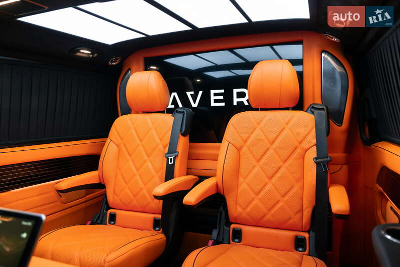 Минивэн Mercedes-Benz V-Class 2024 в Киеве