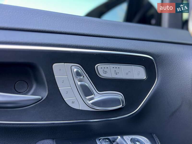 Минивэн Mercedes-Benz V-Class 2022 в Одессе