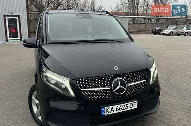 Мінівен Mercedes-Benz V-Class 2020 в Києві