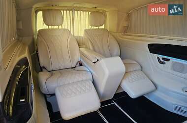 Минивэн Mercedes-Benz V-Class 2016 в 