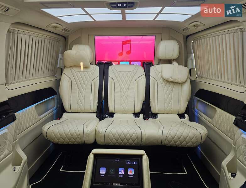 Мінівен Mercedes-Benz V-Class 2016 в Києві