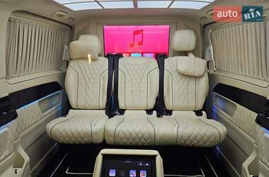 Минивэн Mercedes-Benz V-Class 2016 в 