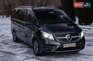 Мінівен Mercedes-Benz V-Class 2021 в 