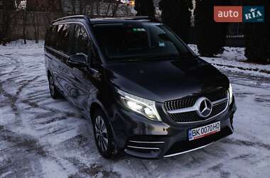 Мінівен Mercedes-Benz V-Class 2021 в 