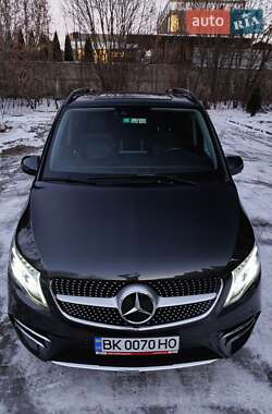 Мінівен Mercedes-Benz V-Class 2021 в 