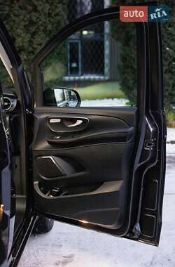 Мінівен Mercedes-Benz V-Class 2021 в 
