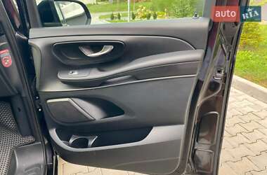 Минивэн Mercedes-Benz V-Class 2017 в 