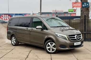 Мінівен Mercedes-Benz V-Class 2015 в Києві